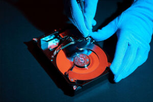 Understanding 5 Effective Ways to Recover Data from a Damaged Hard Drive