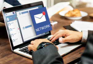 Email Bisnis: Pengertian, Manfaat, dan Solusi Terbaik untuk Meningkatkan Profesionalisme Perusahaan di Indonesia